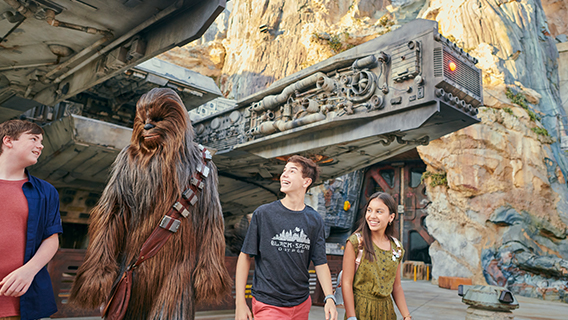 Guests with Chewbacca